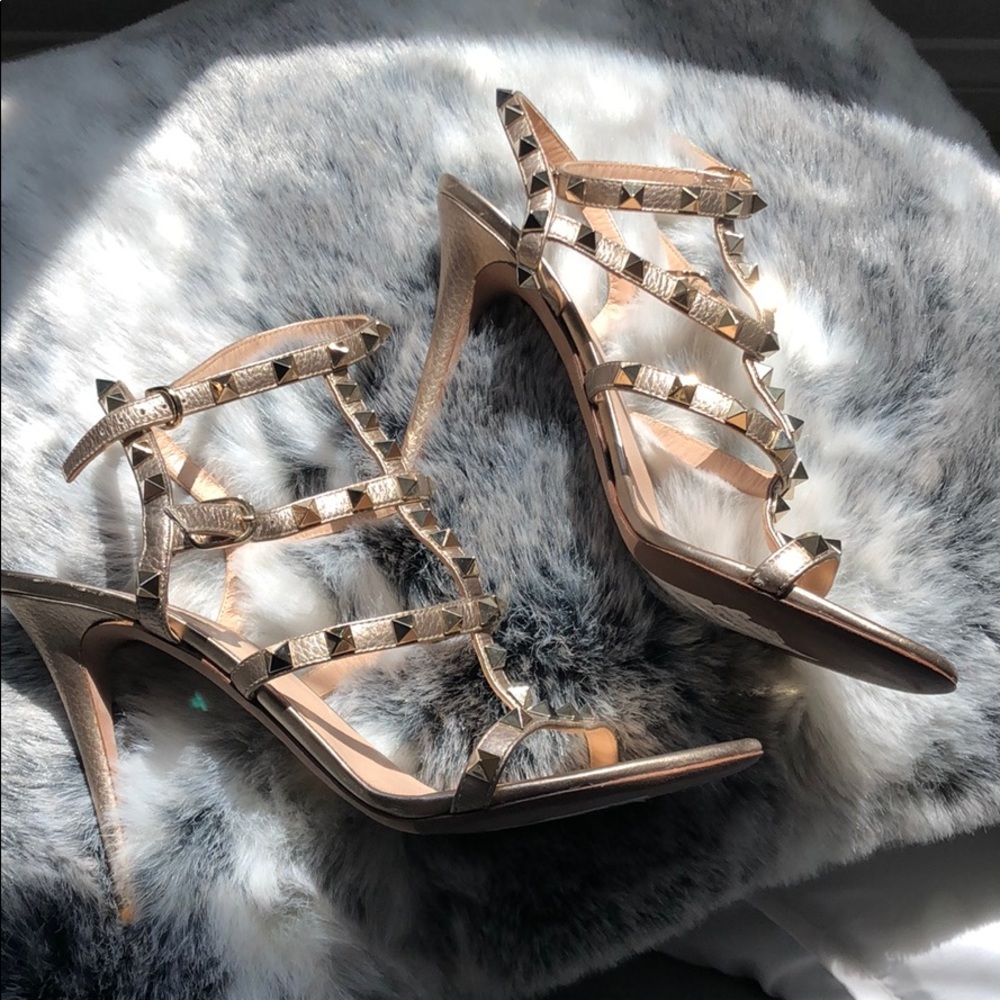 Valentino Size 40 Rockstud High-heel Sandal